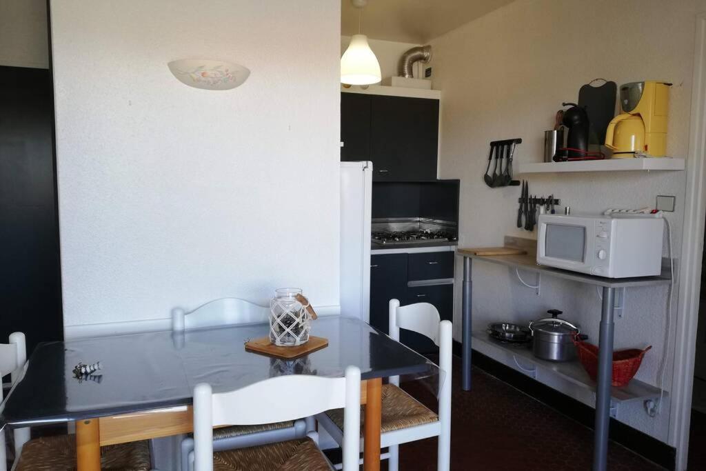 Appartement Soleil Levant - Accès direct plage - Terrasse - Une chambre - Proche Commerces Le Barcarès Extérieur photo